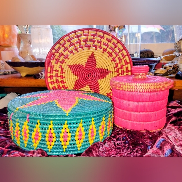 Vintage Bohemian Hand Woven Bright Ener Set Three Basket & Bowls Lids Mint - Picture 15 of 15